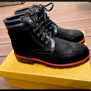 New in Box Penelope Chilvers Atlas Boot Black